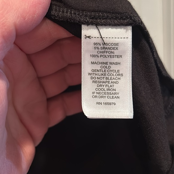 Cable & Gauge Black Short Sleeve Top with Chiffon Detailing. New Without Tags. - Picture 4 of 5